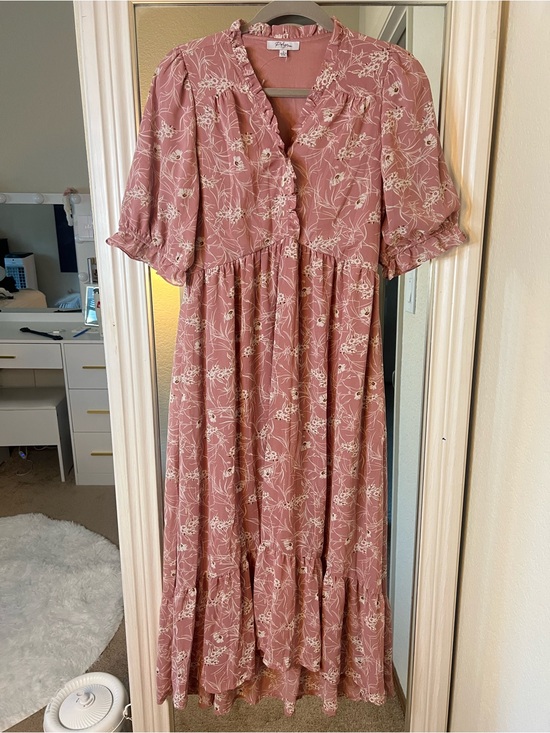 Polagram Dresses & Skirts - 💕NWOT Polagram💕 Dusty Rose Floral Ruffle-Trim Midi Dress